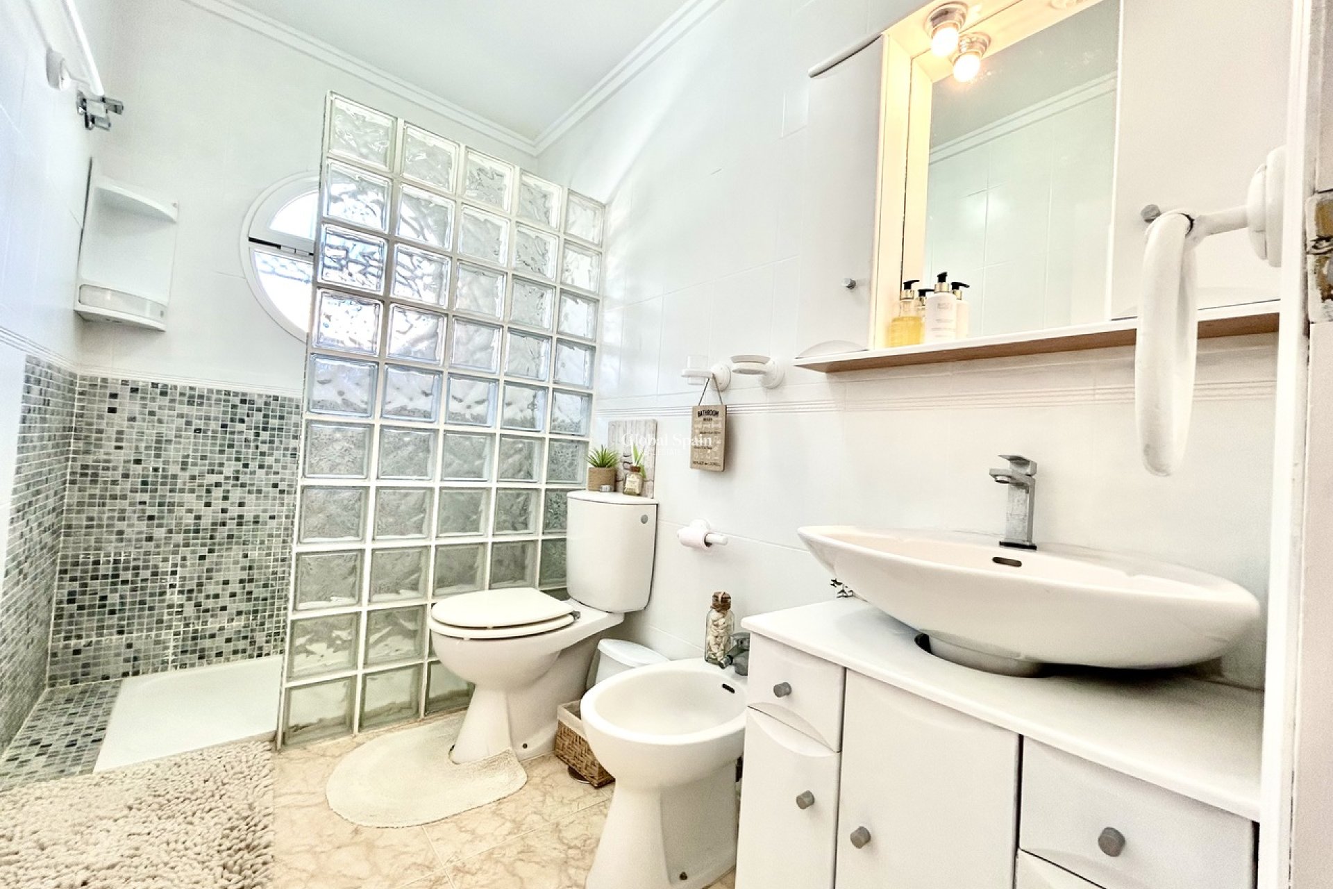 Venta - CASA -
PUNTA PRIMA - Costa Blanca