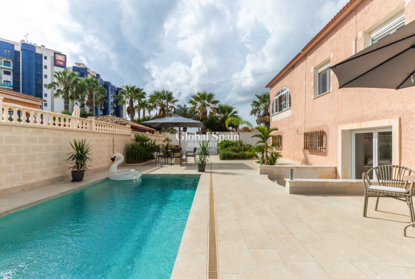 Venta - CASA -
PUNTA PRIMA - Costa Blanca