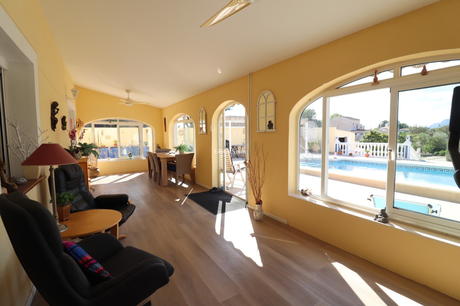 Venta - CASA -
Rafal - El Mudamiento