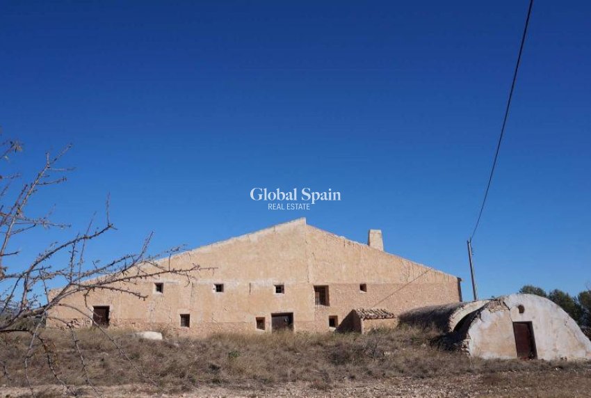 Venta - CASA -
RASPAY - Inland