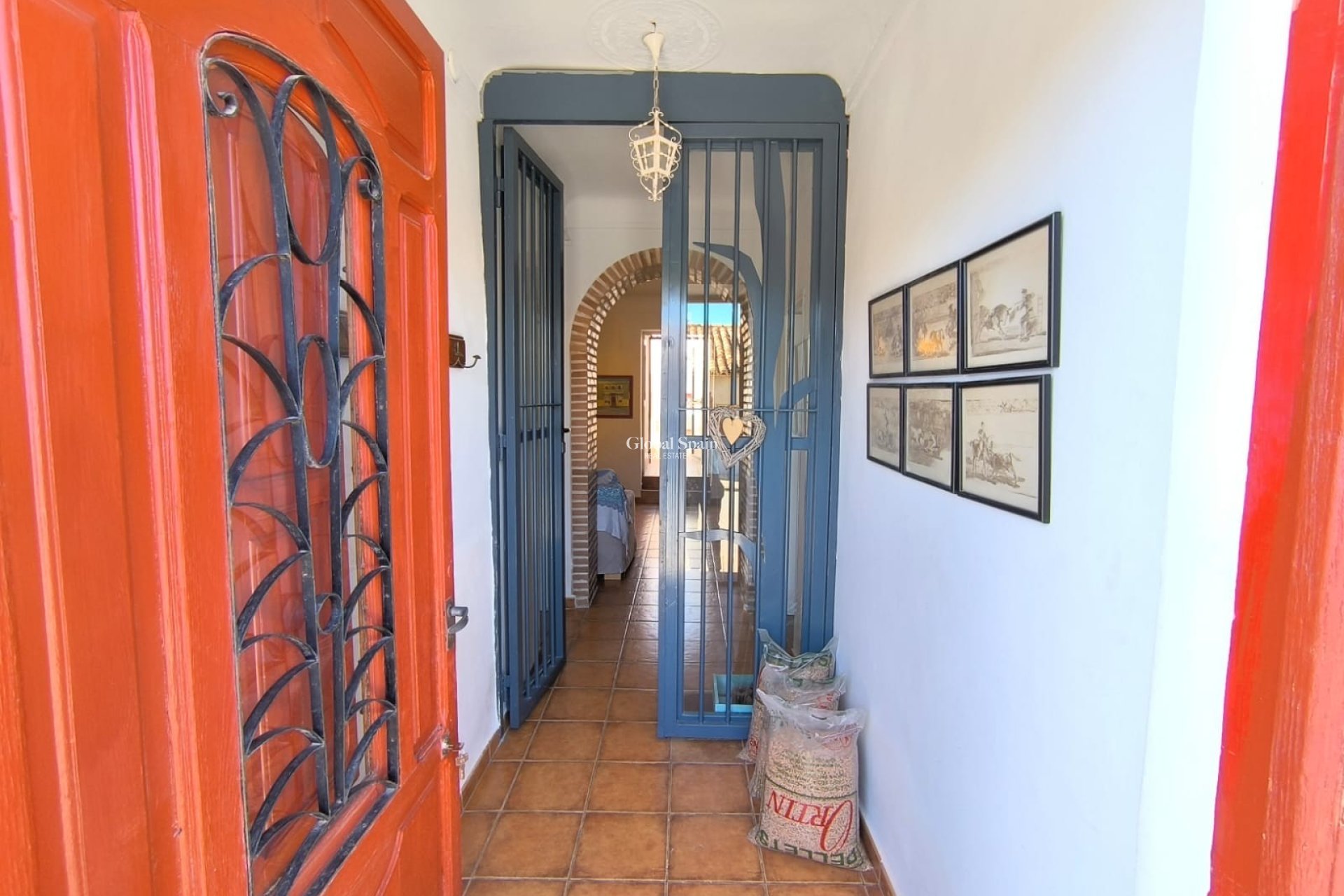 Venta - CASA -
RASPAY - Inland