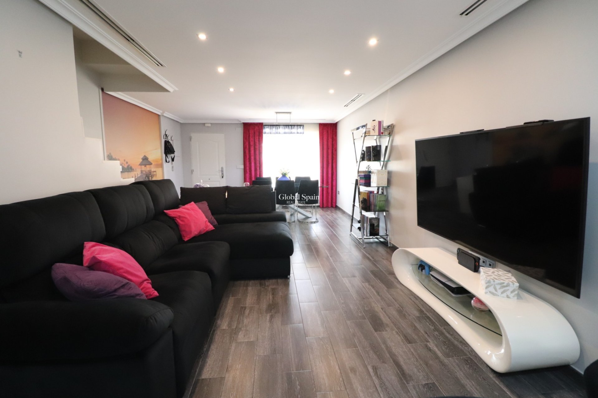Venta - CASA -
Redovan - Redovan - Town
