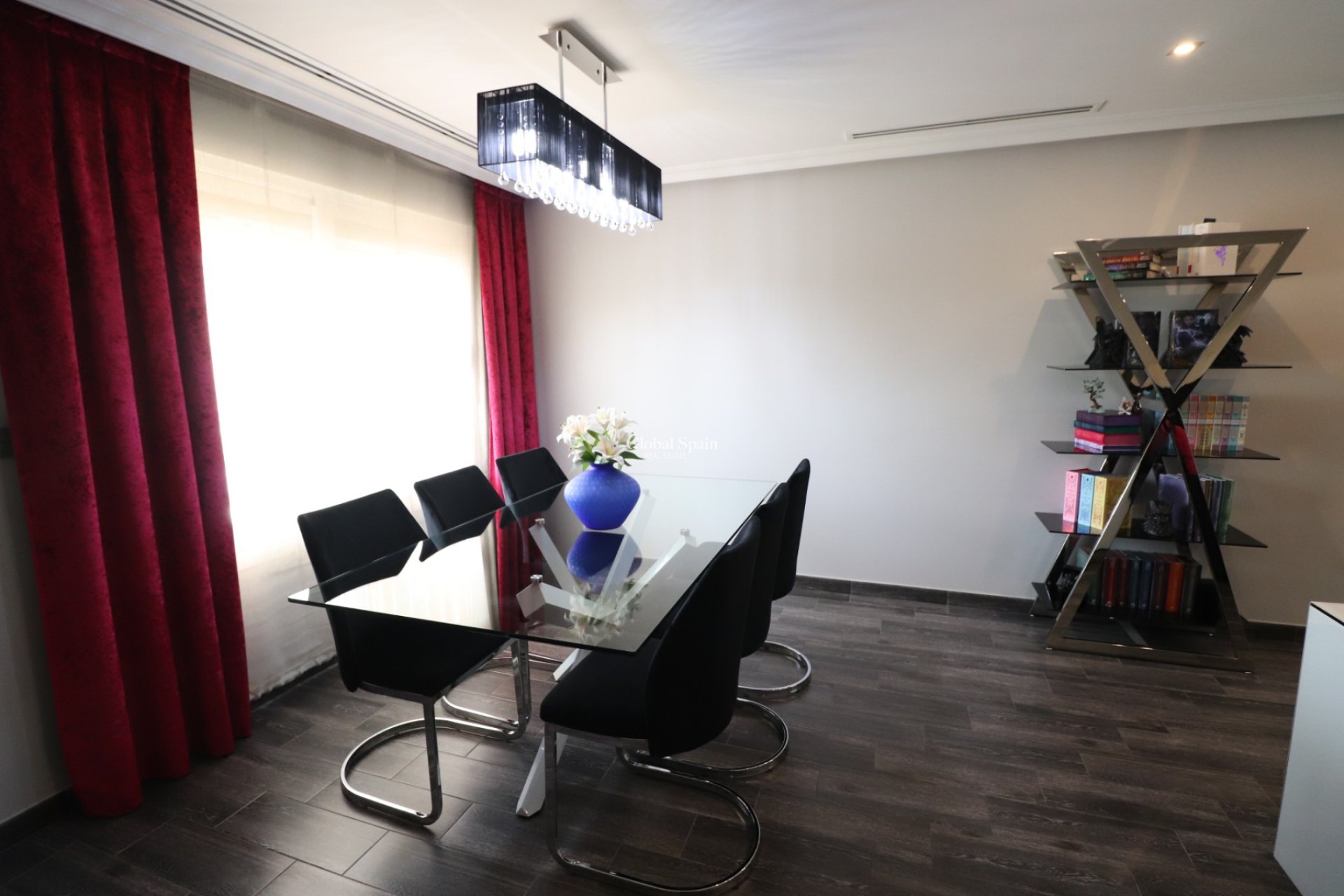 Venta - CASA -
Redovan - Redovan - Town