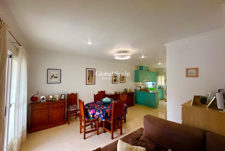 Venta - CASA -
ROJALES - Benimar