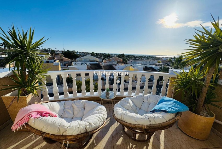 Venta - CASA -
ROJALES - Ciudad Quesada