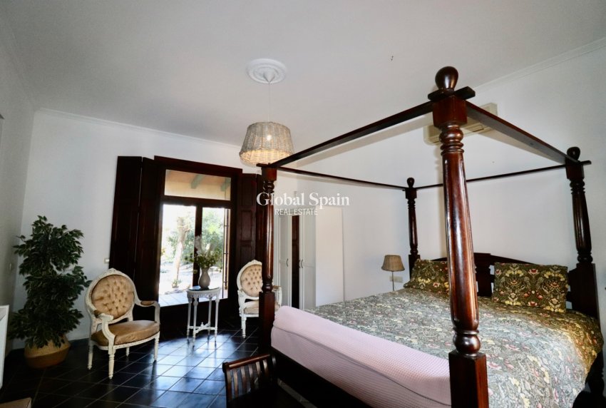 Venta - CASA -
ROJALES - Heredades