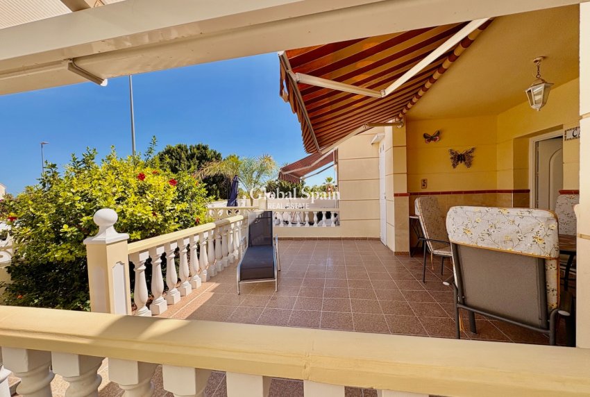 Venta - CASA -
ROJALES - Inland