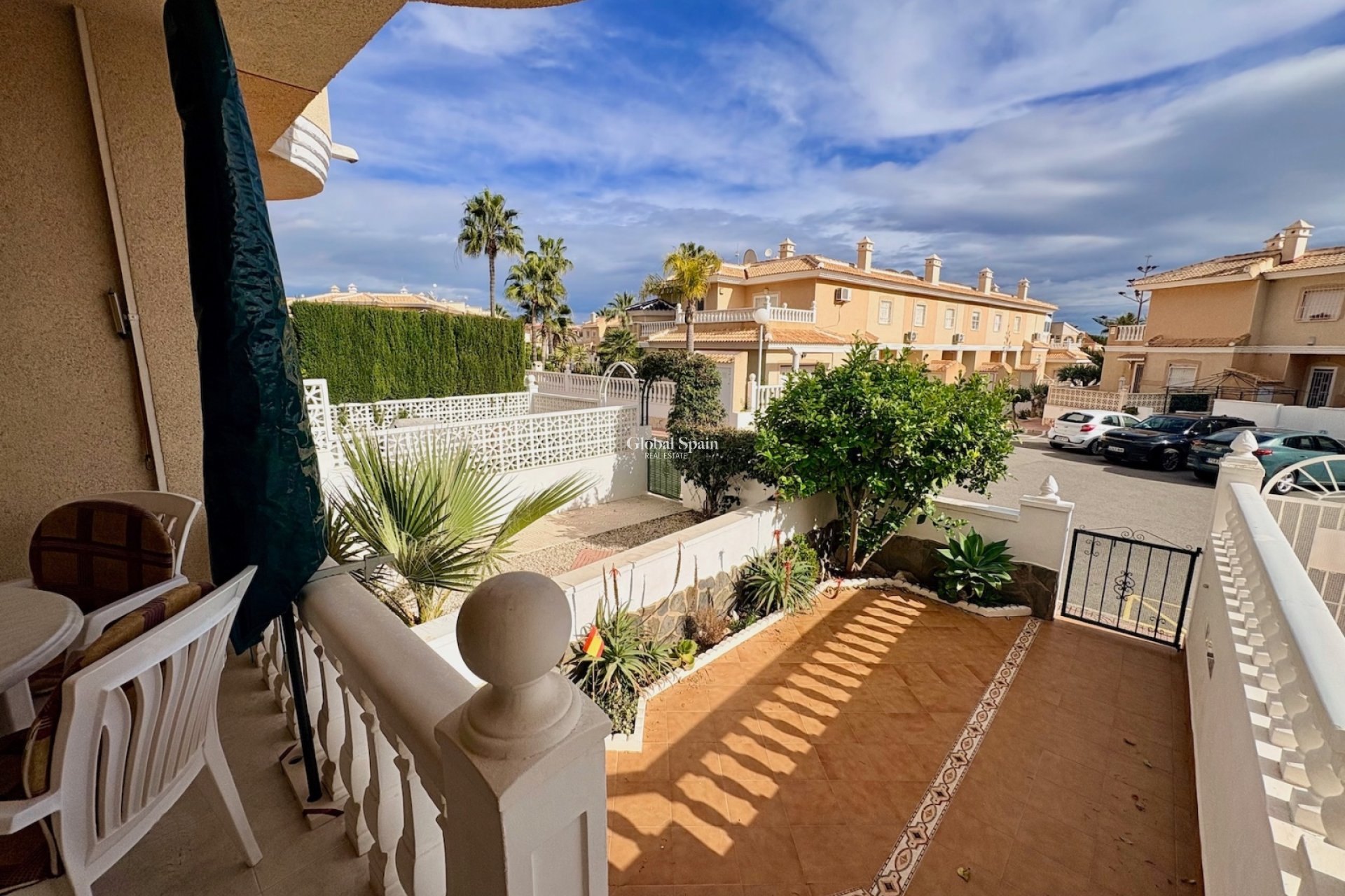 Venta - CASA -
ROJALES - Inland