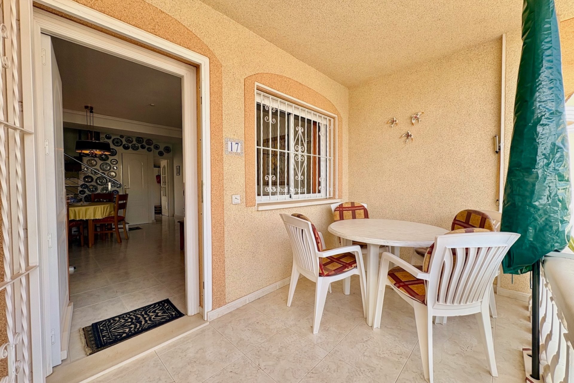 Venta - CASA -
ROJALES - Inland