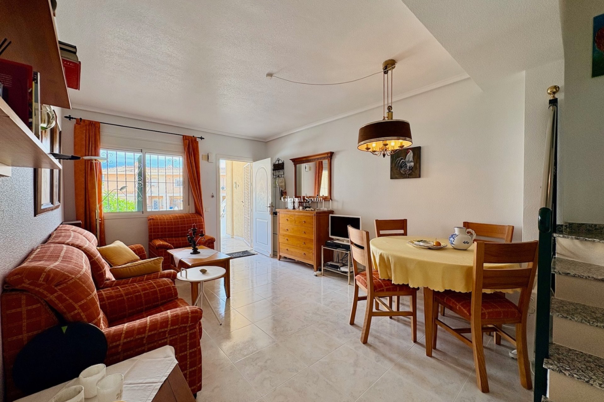 Venta - CASA -
ROJALES - Inland