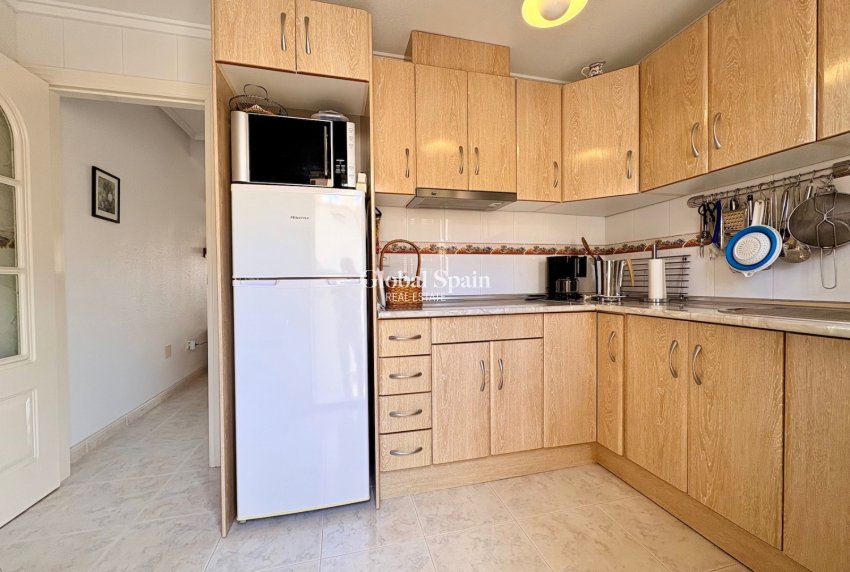 Venta - CASA -
ROJALES - Inland