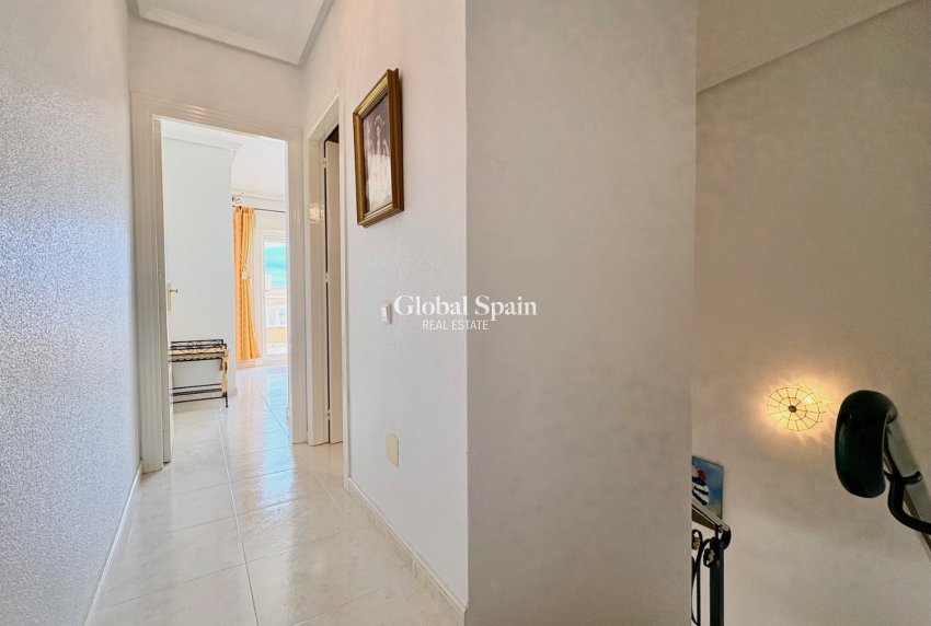 Venta - CASA -
ROJALES - Inland