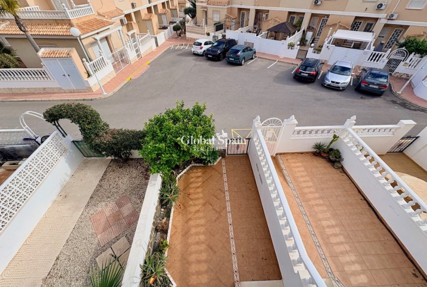 Venta - CASA -
ROJALES - Inland