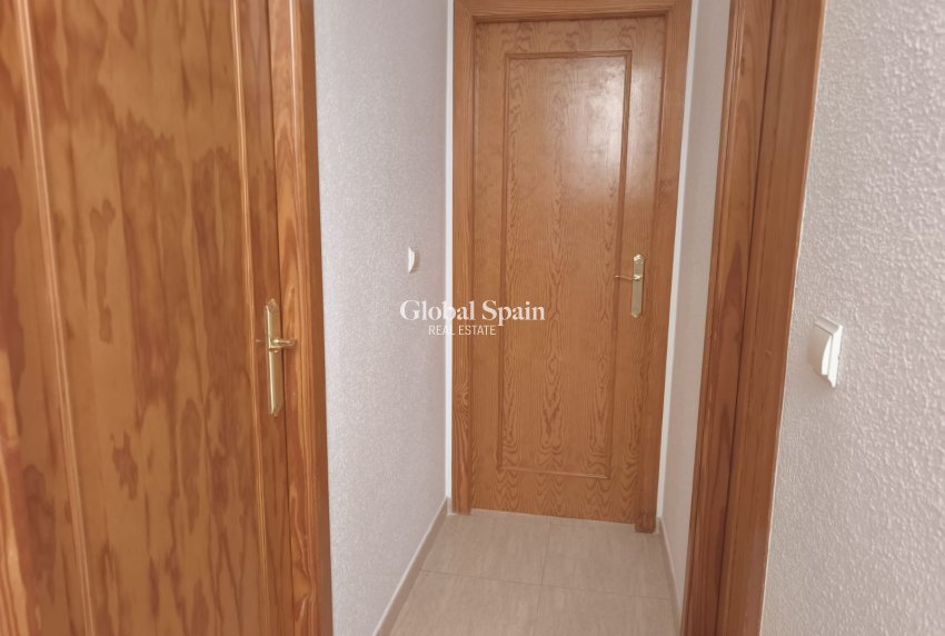 Venta - CASA -
ROJALES - Inland