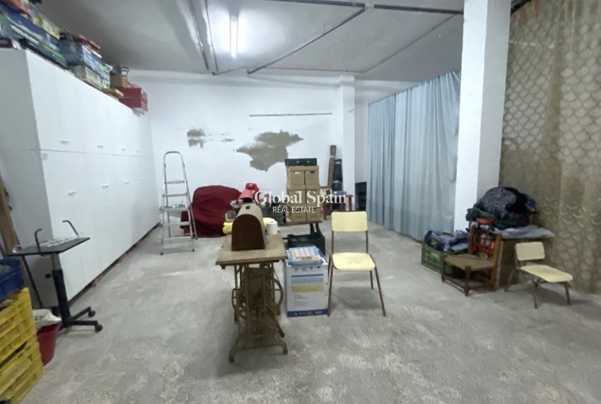 Venta - CASA -
ROJALES - Inland