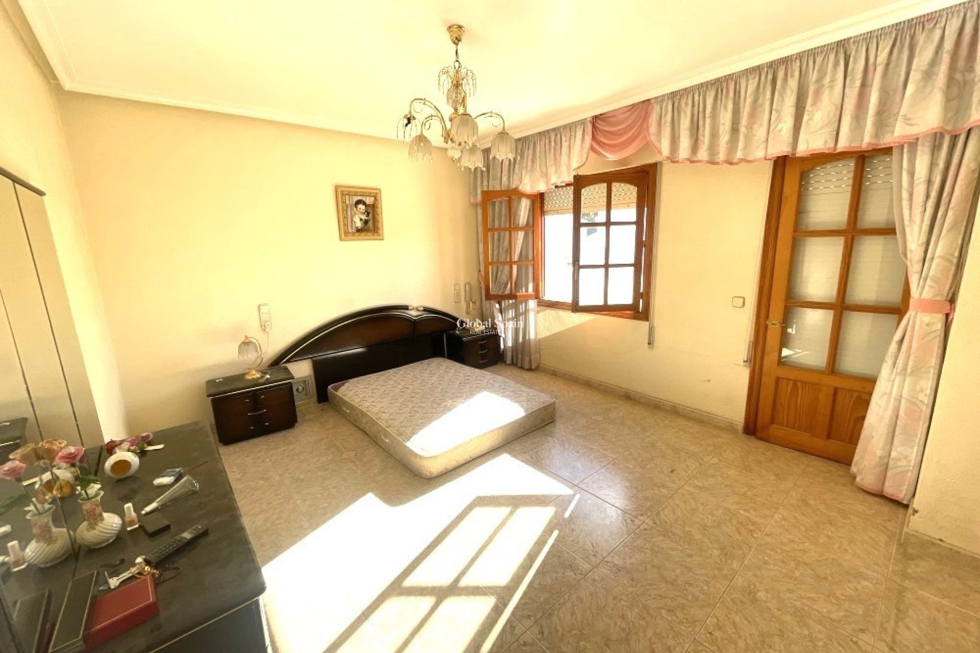 Venta - CASA -
ROJALES - Inland