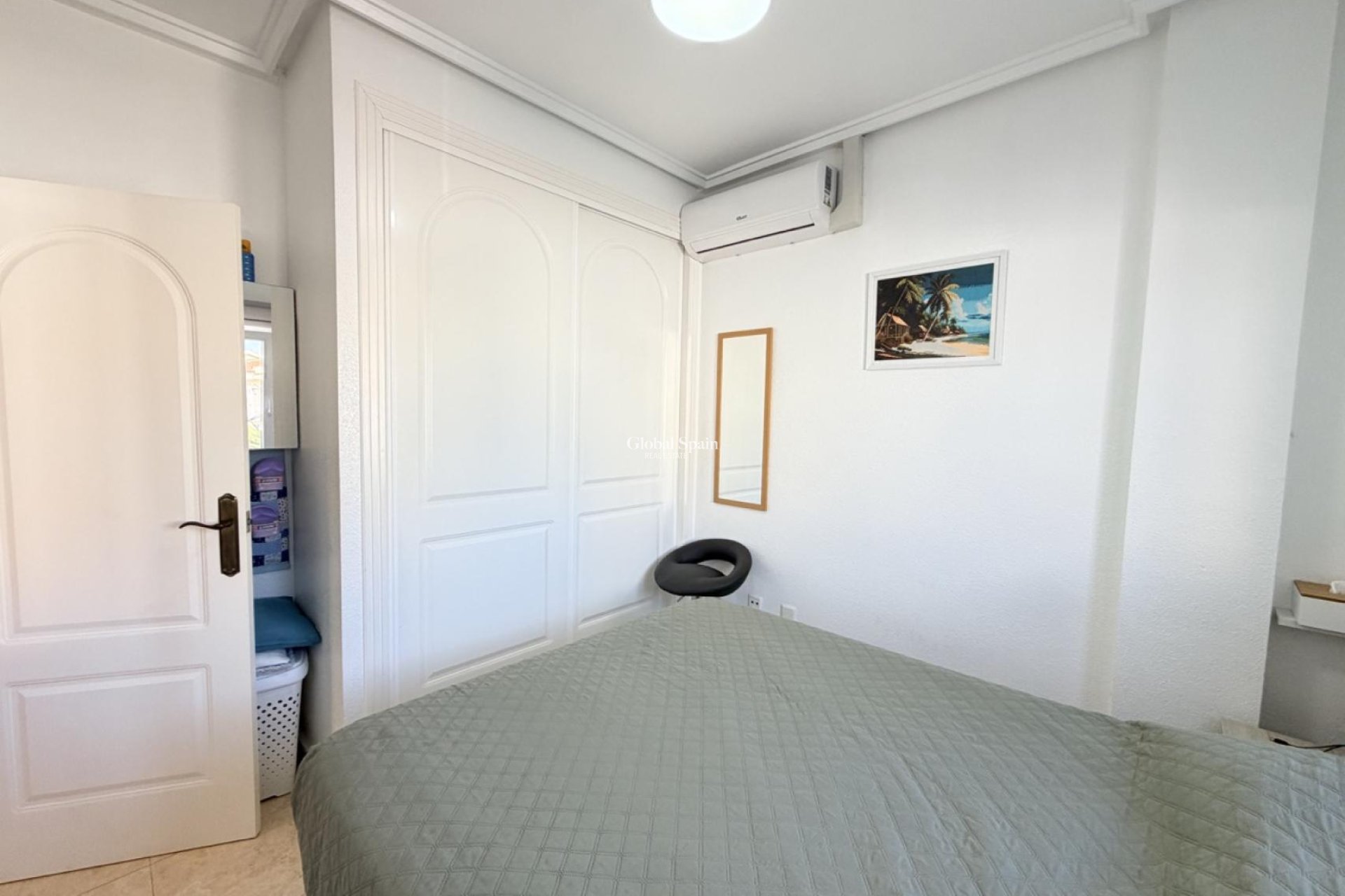 Venta - CASA -
ROJALES - Inland