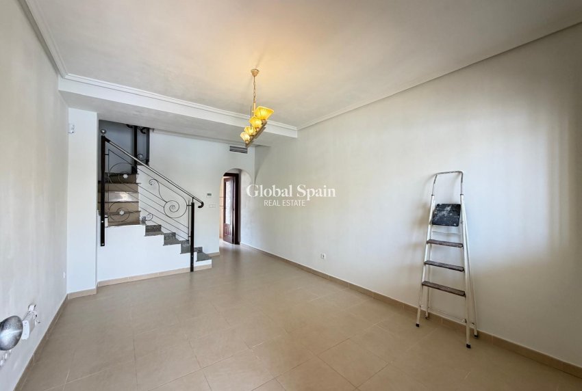 Venta - CASA -
ROJALES - Lo Marabú