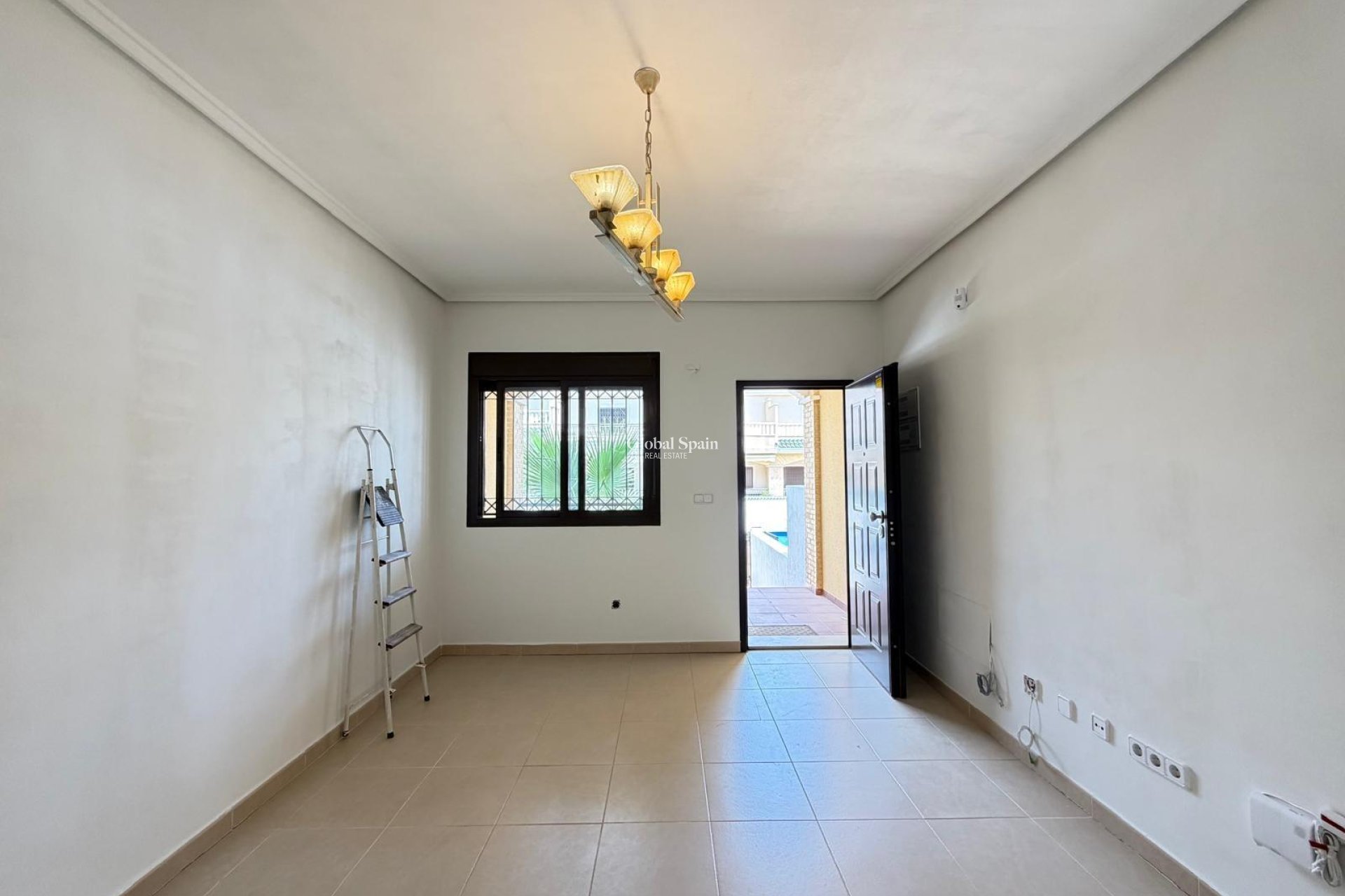 Venta - CASA -
ROJALES - Lo Marabú