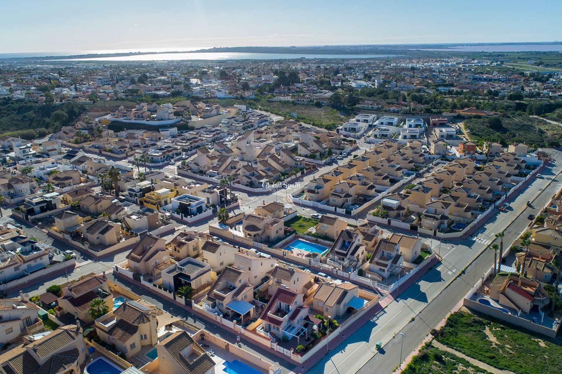 Venta - CASA -
ROJALES - Pueblo