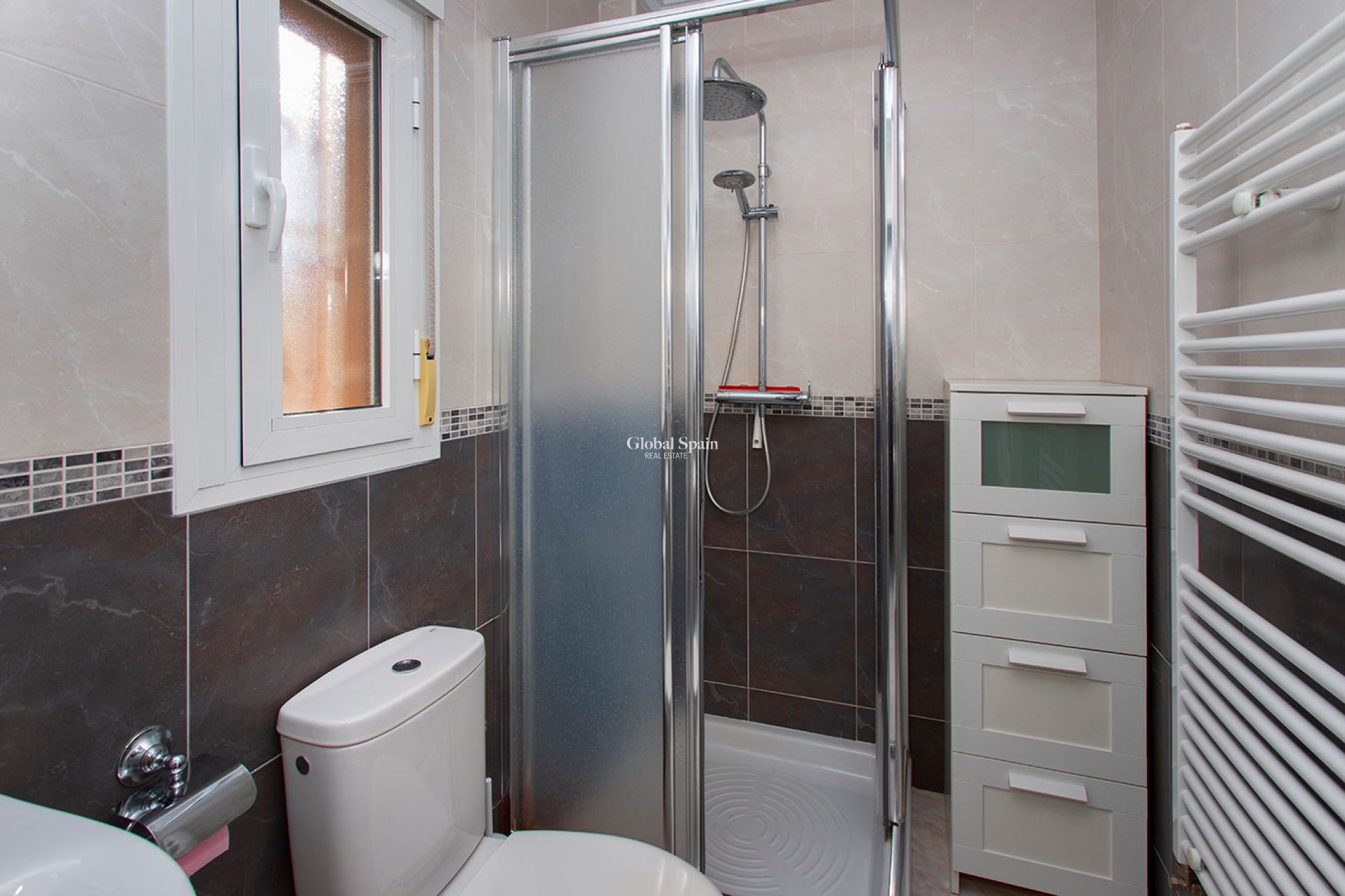 Venta - CASA -
ROJALES - Pueblo