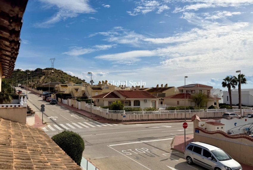 Venta - CASA -
ROJALES - Pueblo