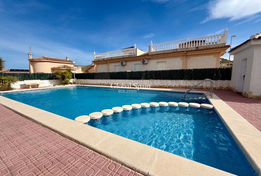 Venta - CASA -
ROJALES - Pueblo
