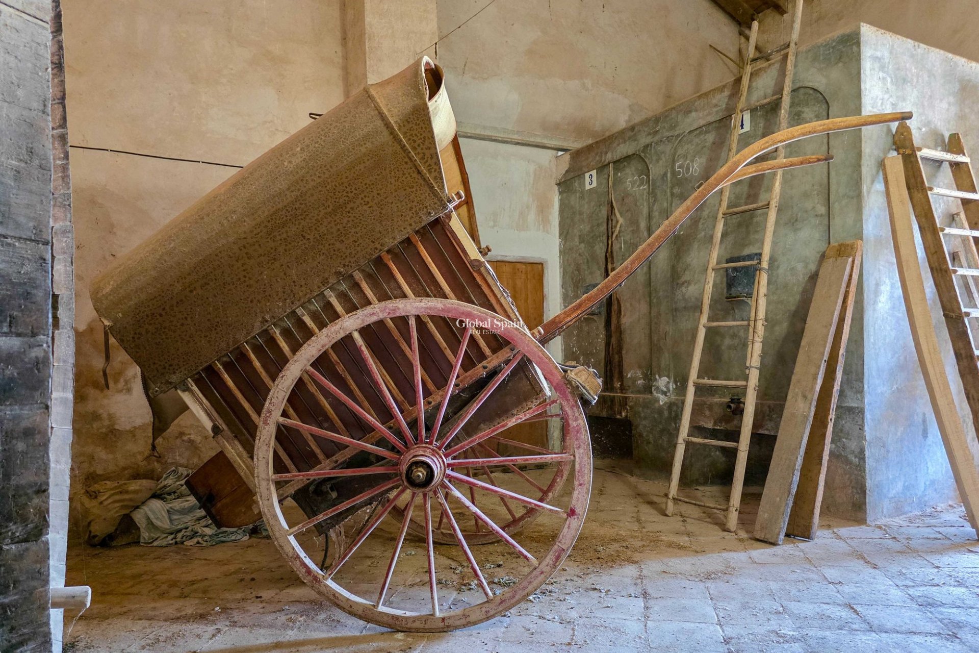 Venta - Casa rural -
Pinoso