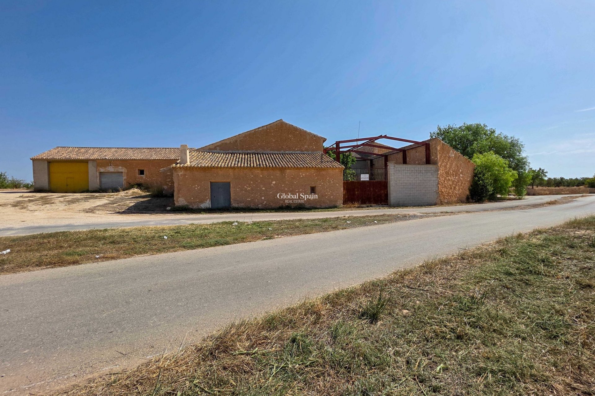 Venta - Casa rural -
Pinoso