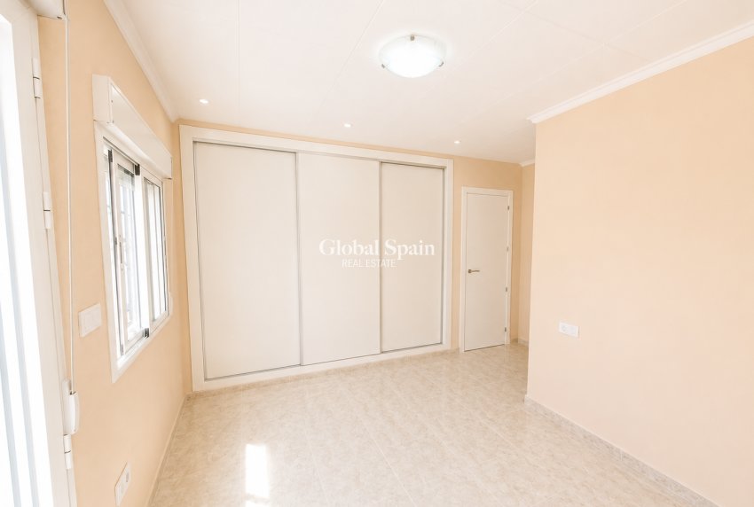 Venta - CASA -
SAN FULGENCIO - Costa Blanca