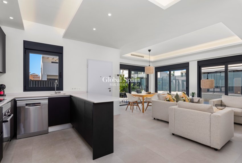 Venta - CASA -
SAN FULGENCIO - LA MARINA