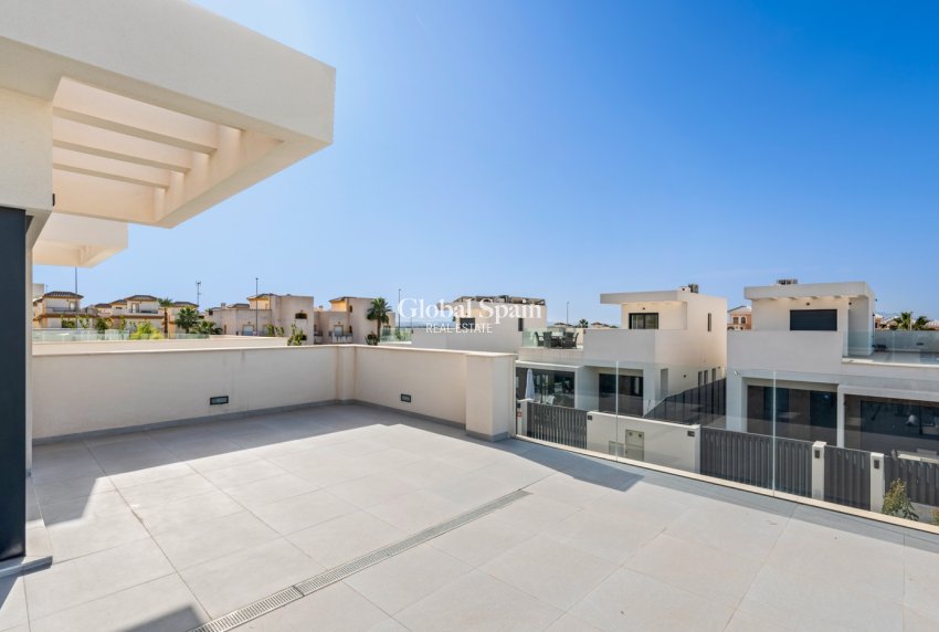 Venta - CASA -
SAN FULGENCIO - LA MARINA