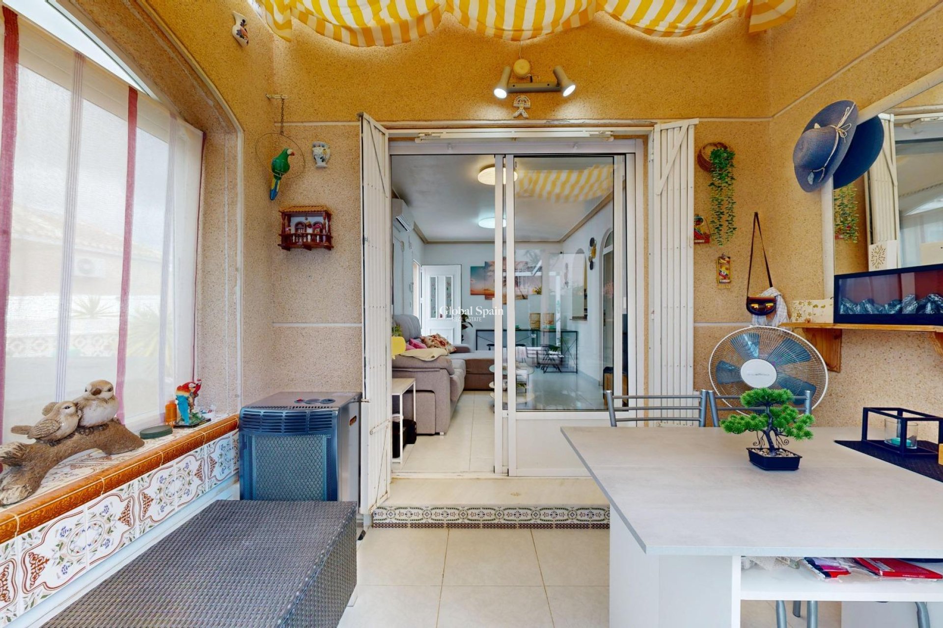 Venta - CASA -
SAN MIGUEL DE SALINAS - 03193