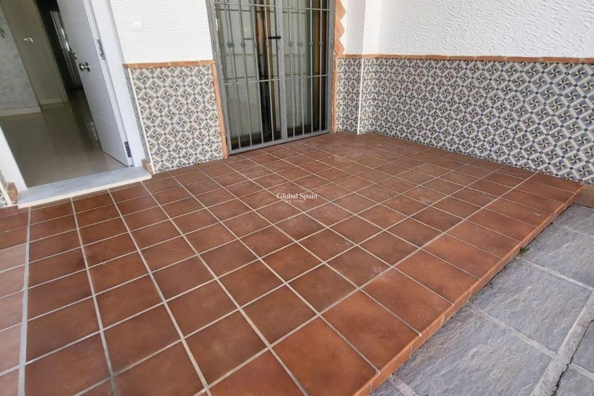 Venta - CASA -
SAN MIGUEL DE SALINAS - Ciudad de las comunicaciones