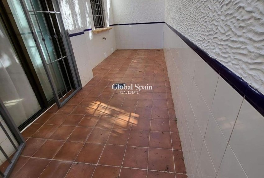 Venta - CASA -
SAN MIGUEL DE SALINAS - Ciudad de las comunicaciones