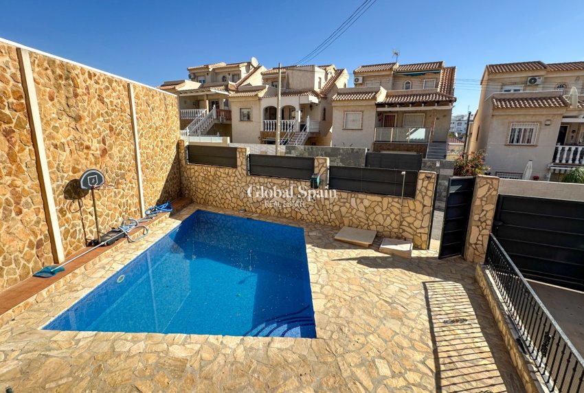 Venta - CASA -
SAN MIGUEL DE SALINAS - Inland