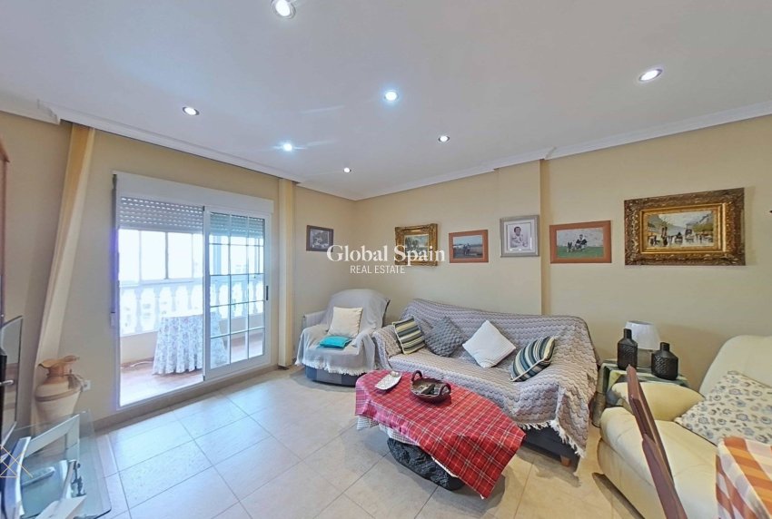 Venta - CASA -
SAN PEDRO DEL PINATAR - CENTRO