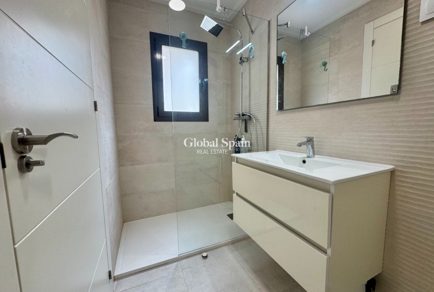 Venta - CASA -
SAN PEDRO DEL PINATAR - Costa Calida