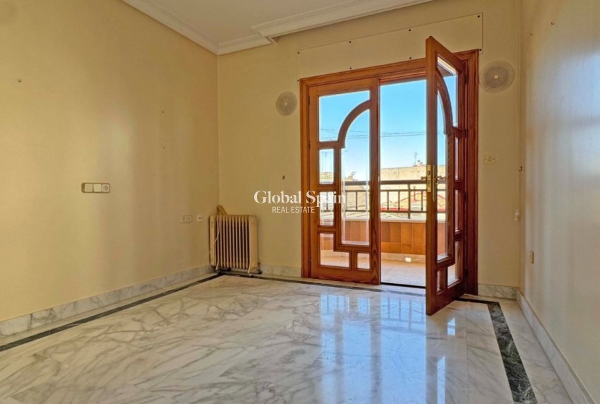 Venta - CASA -
SAN PEDRO DEL PINATAR - Costa Calida