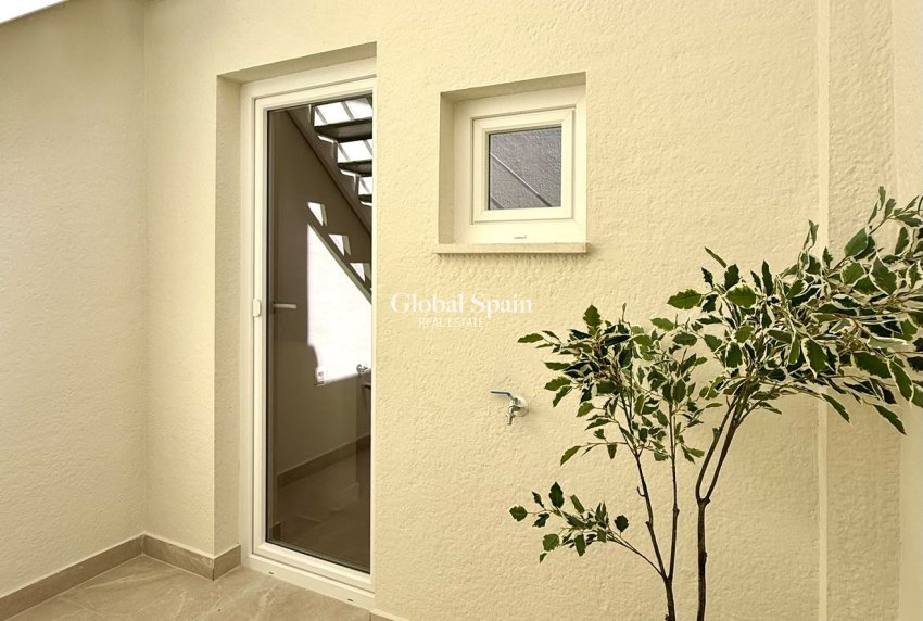 Venta - CASA -
SAN PEDRO DEL PINATAR - Costa Calida