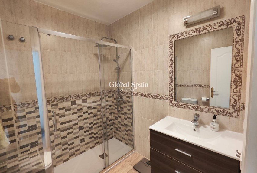 Venta - CASA -
SAN PEDRO DEL PINATAR - Lo pagan