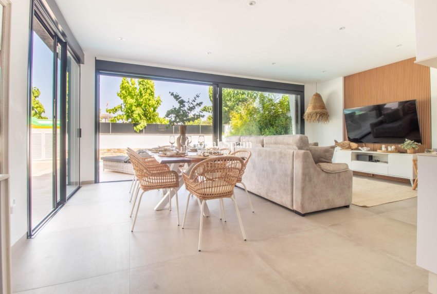 Venta - Casa -
Santiago de la ribera - zona san blas