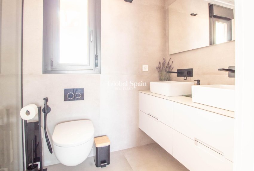 Venta - Casa -
Santiago de la ribera - zona san blas