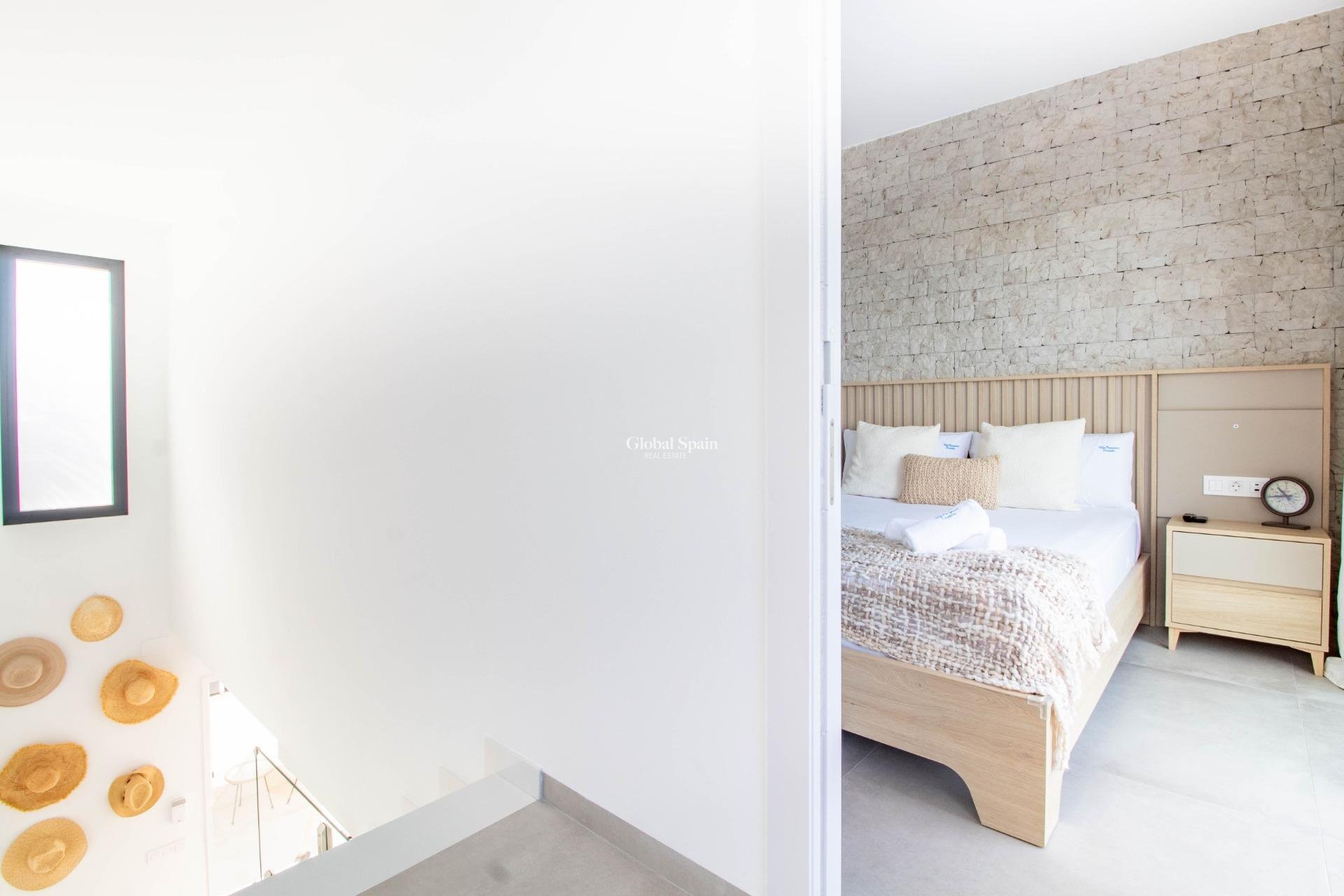 Venta - Casa -
Santiago de la ribera - zona san blas