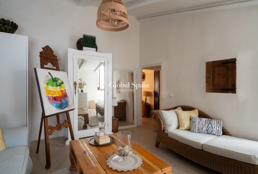 Venta - CASA -
SÓLLER