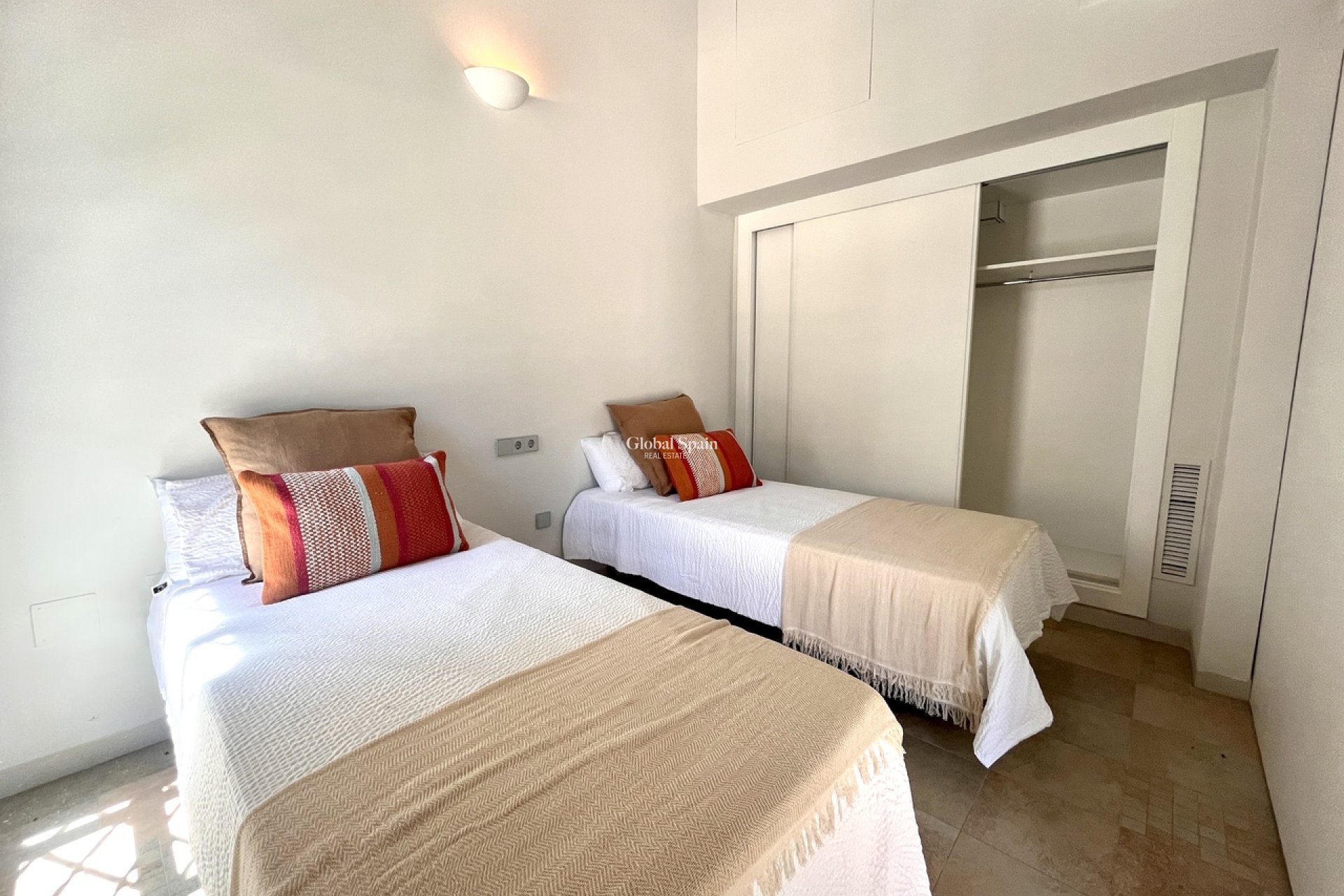 Venta - CASA -
SUCINA - Inland