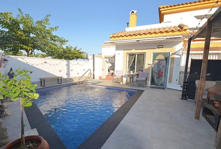 Venta - CASA -
SUCINA - Inland