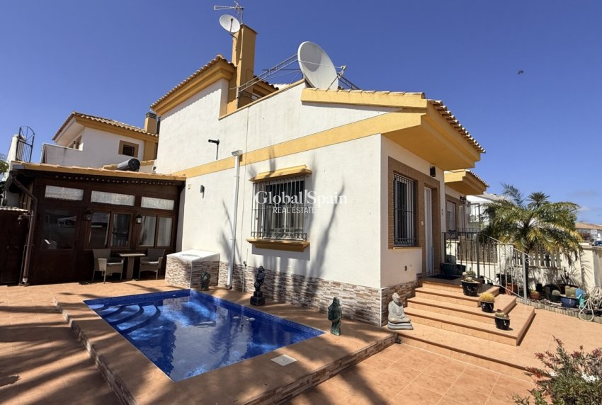 Venta - CASA -
SUCINA - Inland