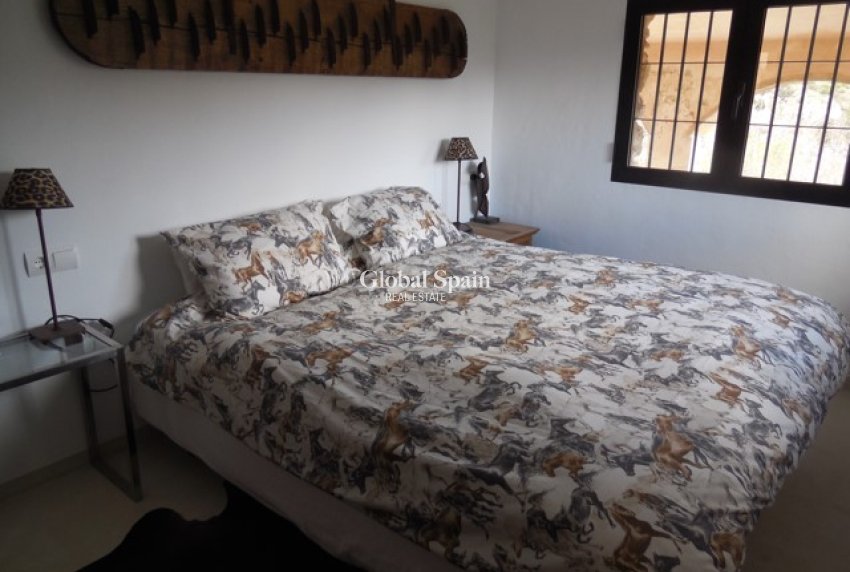 Venta - CASA -
TÀRBENA - Inland