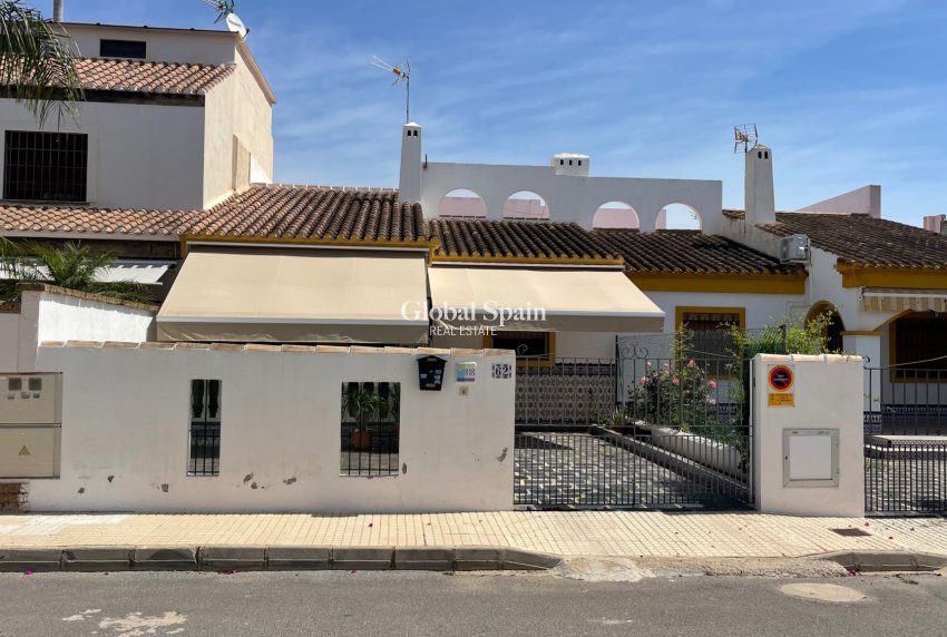 Venta - CASA -
TORRE DE LA HORADADA - Costa Blanca